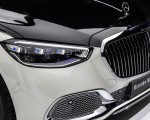 2021 Mercedes-Maybach S-Class (Color: Designo Diamond White Bright / Obsidian Black) Headlight Wallpapers  150x120
