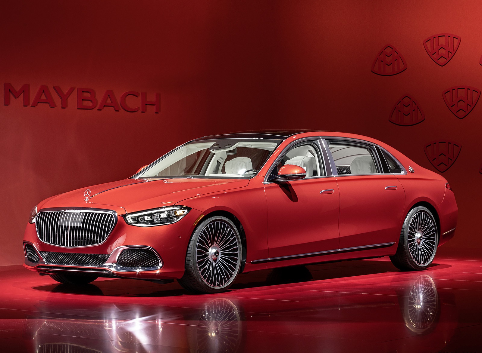 2021 Mercedes-Maybach S-Class (Color: Designo Patagonian Rot Bright) Front Three-Quarter Wallpapers #117 of 149