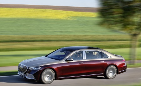 2021 Mercedes-Maybach S-Class (Color: Designo Rubellite Red / Kalahari Gold) Front Three-Quarter Wallpapers 450x275 (5)