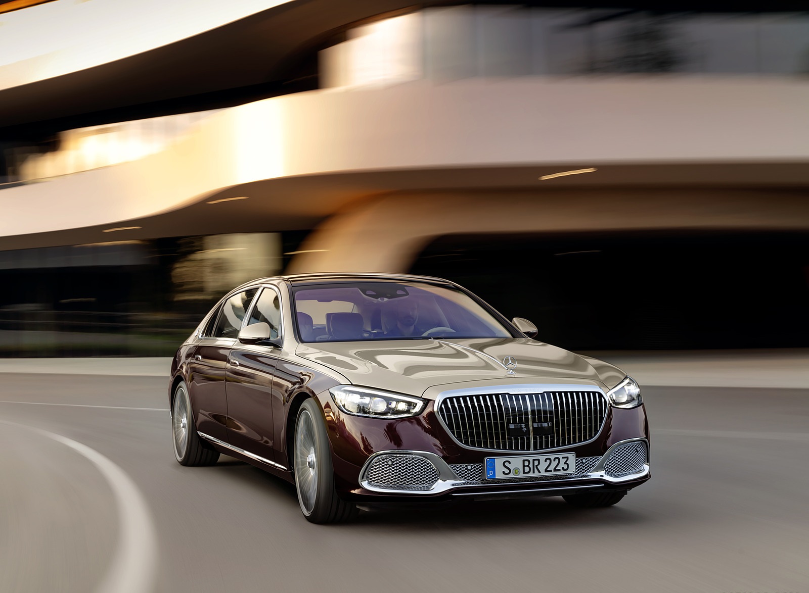 2021 Mercedes-Maybach S-Class (Color: Designo Rubellite Red Kalahari Gold) Front Wallpapers (11)