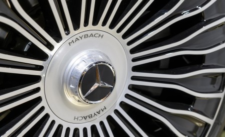 2021 Mercedes-Maybach S-Class (Color: Designo Rubellite Red / Kalahari Gold) Wheel Wallpapers 450x275 (38)
