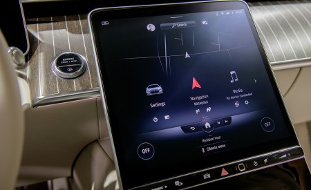 2021 Mercedes-Maybach S-Class (Leather Nappa macchiato beige bronze brown pearl) Central Console Wallpapers 450x275 (53)