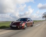2021 Porsche Panamera 4 E-Hybrid (Color: Cherry Metallic) Front Three-Quarter Wallpapers 150x120 (13)
