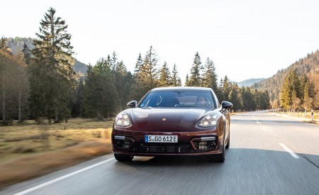 2021 Porsche Panamera 4 E-Hybrid (Color: Cherry Metallic) Front Wallpapers 450x275 (20)