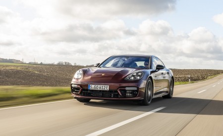 2021 Porsche Panamera 4 E-Hybrid (Color: Cherry Metallic) Front Wallpapers 450x275 (4)