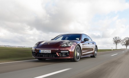 2021 Porsche Panamera 4 E-Hybrid (Color: Cherry Metallic) Front Wallpapers 450x275 (15)