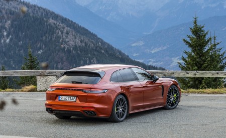 2021 Porsche Panamera 4 E-Hybrid Sport Turismo (Color: Papaya Metallic) Rear Three-Quarter Wallpapers 450x275 (17)