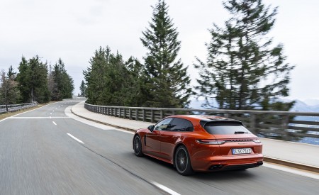 2021 Porsche Panamera 4 E-Hybrid Sport Turismo (Color: Papaya Metallic) Rear Three-Quarter Wallpapers 450x275 (11)