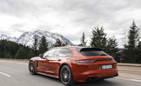 2021 Porsche Panamera 4 E-Hybrid Sport Turismo (Color: Papaya Metallic) Rear Three-Quarter Wallpapers 450x275 (12)