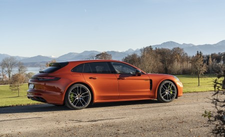 2021 Porsche Panamera 4 E-Hybrid Sport Turismo (Color: Papaya Metallic) Side Wallpapers 450x275 (26)