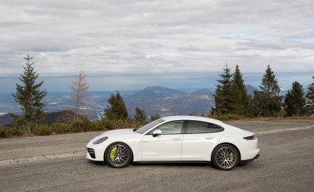 2021 Porsche Panamera Turbo S E-Hybrid (Color: Carrara White Metallic) Side Wallpapers 450x275 (30)
