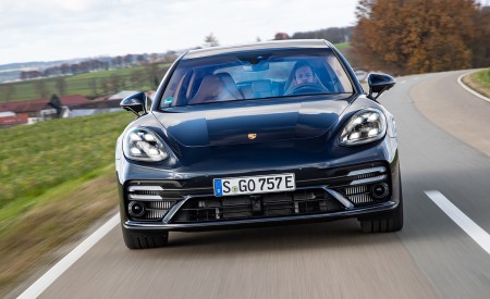 2021 Porsche Panamera Turbo S E-Hybrid Sport Turismo (Color: Night Blue Metallic) Front Wallpapers  450x275 (2)