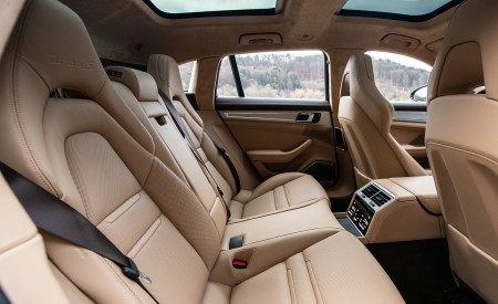 2021 Porsche Panamera Turbo S E-Hybrid Sport Turismo (Color: Night Blue Metallic) Interior Rear Seats Wallpapers 450x275 (40)