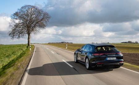 2021 Porsche Panamera Turbo S E-Hybrid Sport Turismo (Color: Night Blue Metallic) Rear Three-Quarter Wallpapers 450x275 (10)