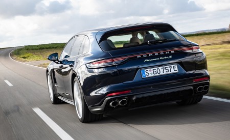 2021 Porsche Panamera Turbo S E-Hybrid Sport Turismo (Color: Night Blue Metallic) Rear Three-Quarter Wallpapers 450x275 (7)