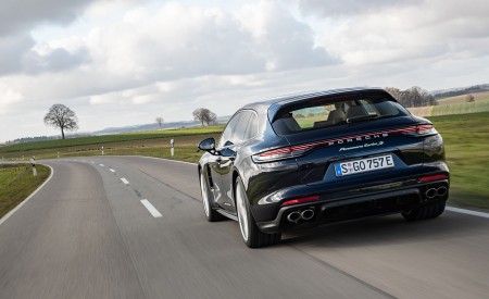 2021 Porsche Panamera Turbo S E-Hybrid Sport Turismo (Color: Night Blue Metallic) Rear Wallpapers 450x275 (12)