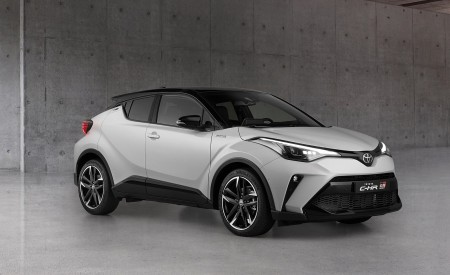 2021 Toyota C-HR GR SPORT Front Three-Quarter Wallpapers 450x275 (2)