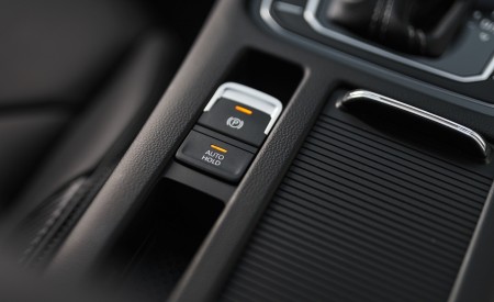 2021 Volkswagen Arteon Shooting Brake (UK-Spec) Central Console Wallpapers 450x275 (93)