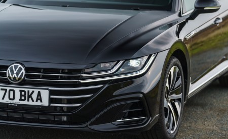 2021 Volkswagen Arteon Shooting Brake (UK-Spec) Detail Wallpapers 450x275 (46)