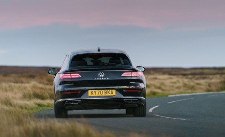 2021 Volkswagen Arteon Shooting Brake (UK-Spec) Rear Wallpapers 450x275 (12)