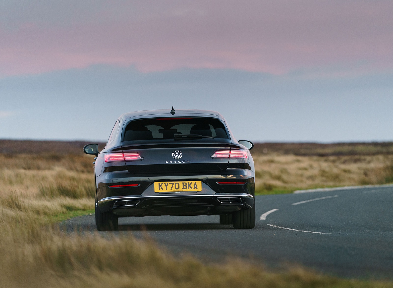 2021 Volkswagen Arteon Shooting Brake (UK-Spec) Rear Wallpapers (12)