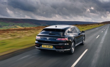 2021 Volkswagen Arteon Shooting Brake (UK-Spec) Rear Wallpapers 450x275 (22)