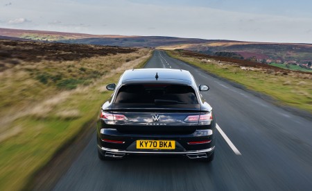 2021 Volkswagen Arteon Shooting Brake (UK-Spec) Rear Wallpapers 450x275 (23)