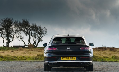 2021 Volkswagen Arteon Shooting Brake (UK-Spec) Rear Wallpapers 450x275 (37)
