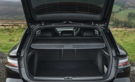 2021 Volkswagen Arteon Shooting Brake (UK-Spec) Trunk Wallpapers 450x275 (109)