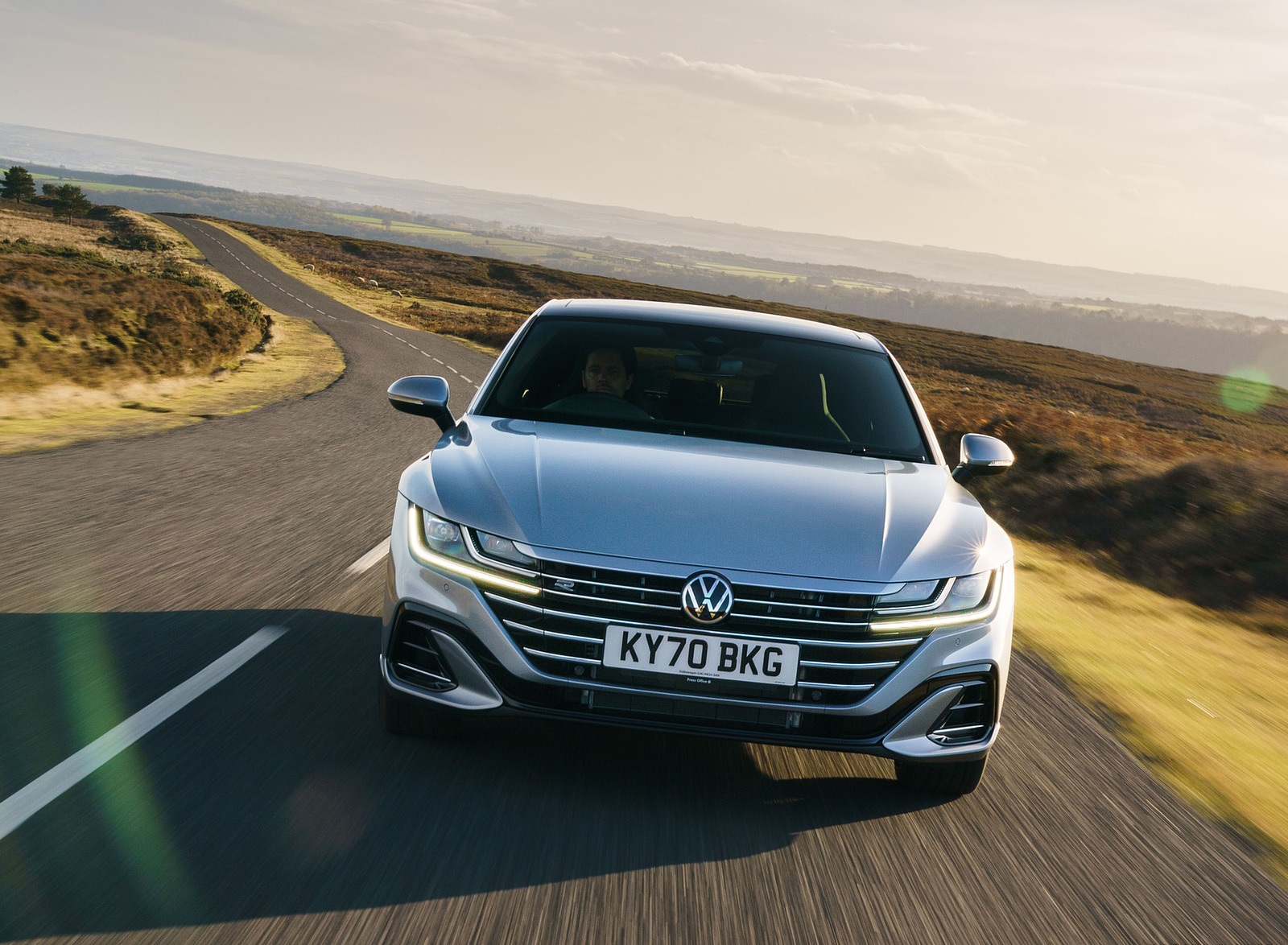 2021 Volkswagen Arteon (UK-Spec) Front Wallpapers (2)