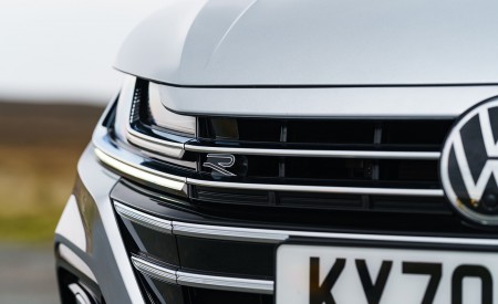 2021 Volkswagen Arteon (UK-Spec) Grill Wallpapers 450x275 (59)