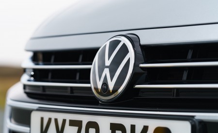 2021 Volkswagen Arteon (UK-Spec) Grill Wallpapers  450x275 (58)