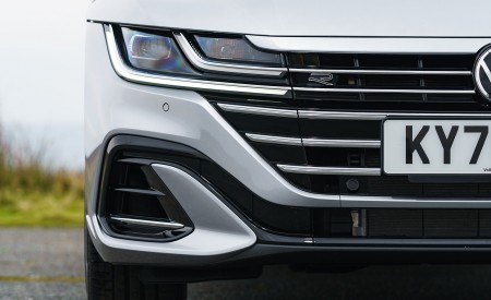 2021 Volkswagen Arteon (UK-Spec) Headlight Wallpapers 450x275 (56)