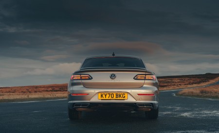 2021 Volkswagen Arteon (UK-Spec) Rear Wallpapers 450x275 (37)