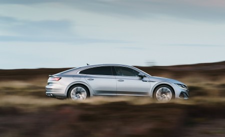 2021 Volkswagen Arteon (UK-Spec) Side Wallpapers 450x275 (24)