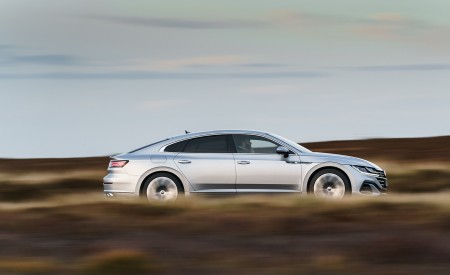 2021 Volkswagen Arteon (UK-Spec) Side Wallpapers 450x275 (14)