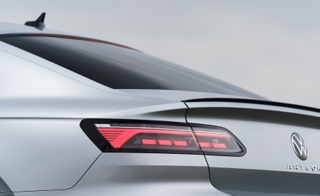 2021 Volkswagen Arteon (UK-Spec) Tail Light Wallpapers 450x275 (51)