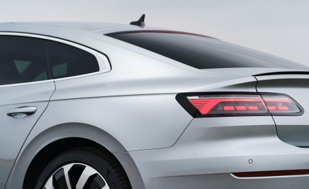 2021 Volkswagen Arteon (UK-Spec) Tail Light Wallpapers 450x275 (50)