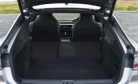 2021 Volkswagen Arteon (UK-Spec) Trunk Wallpapers 450x275 (68)