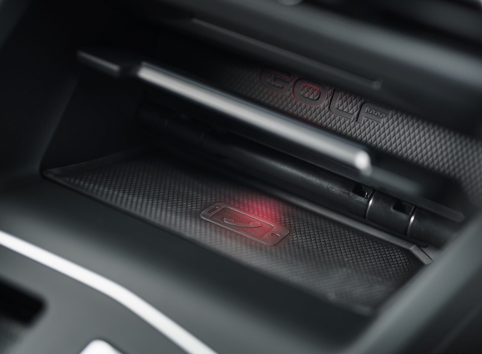 2021 Volkswagen Golf GTI (UK-Spec) Central Console Wallpapers #82 of 95
