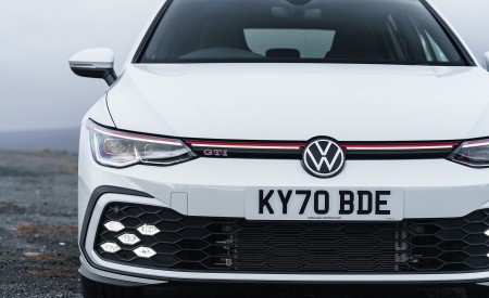 2021 Volkswagen Golf GTI (UK-Spec) Front Wallpapers 450x275 (44)