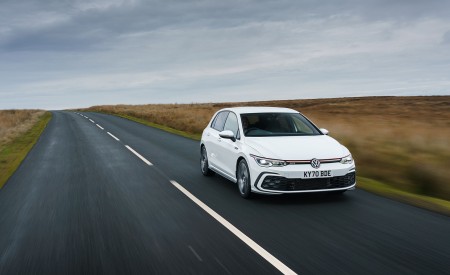 2021 Volkswagen Golf GTI (UK-Spec) Front Wallpapers 450x275 (27)