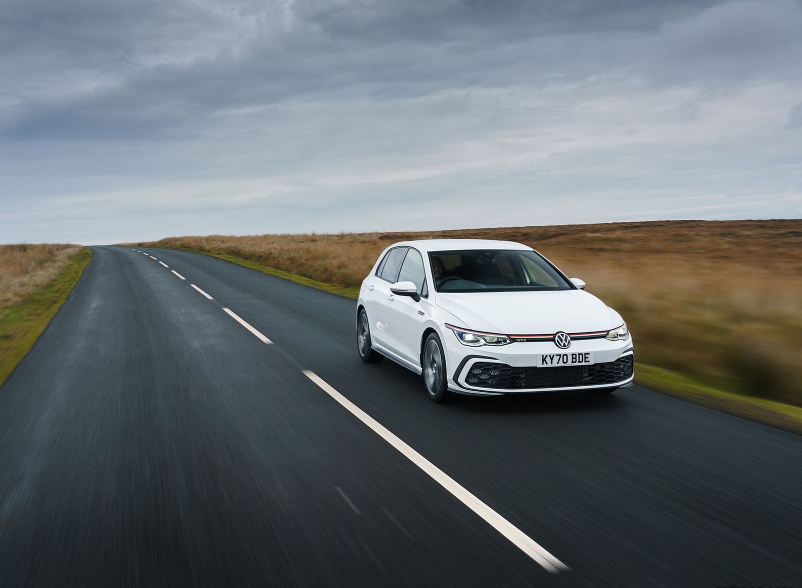 2021 Volkswagen Golf GTI (UK-Spec) Front Wallpapers #27 of 95