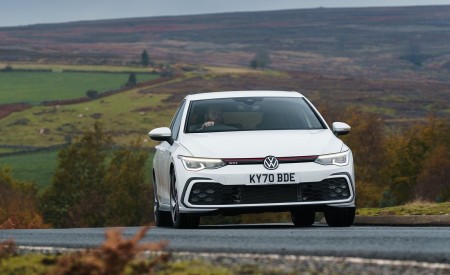 2021 Volkswagen Golf GTI (UK-Spec) Front Wallpapers  450x275 (6)