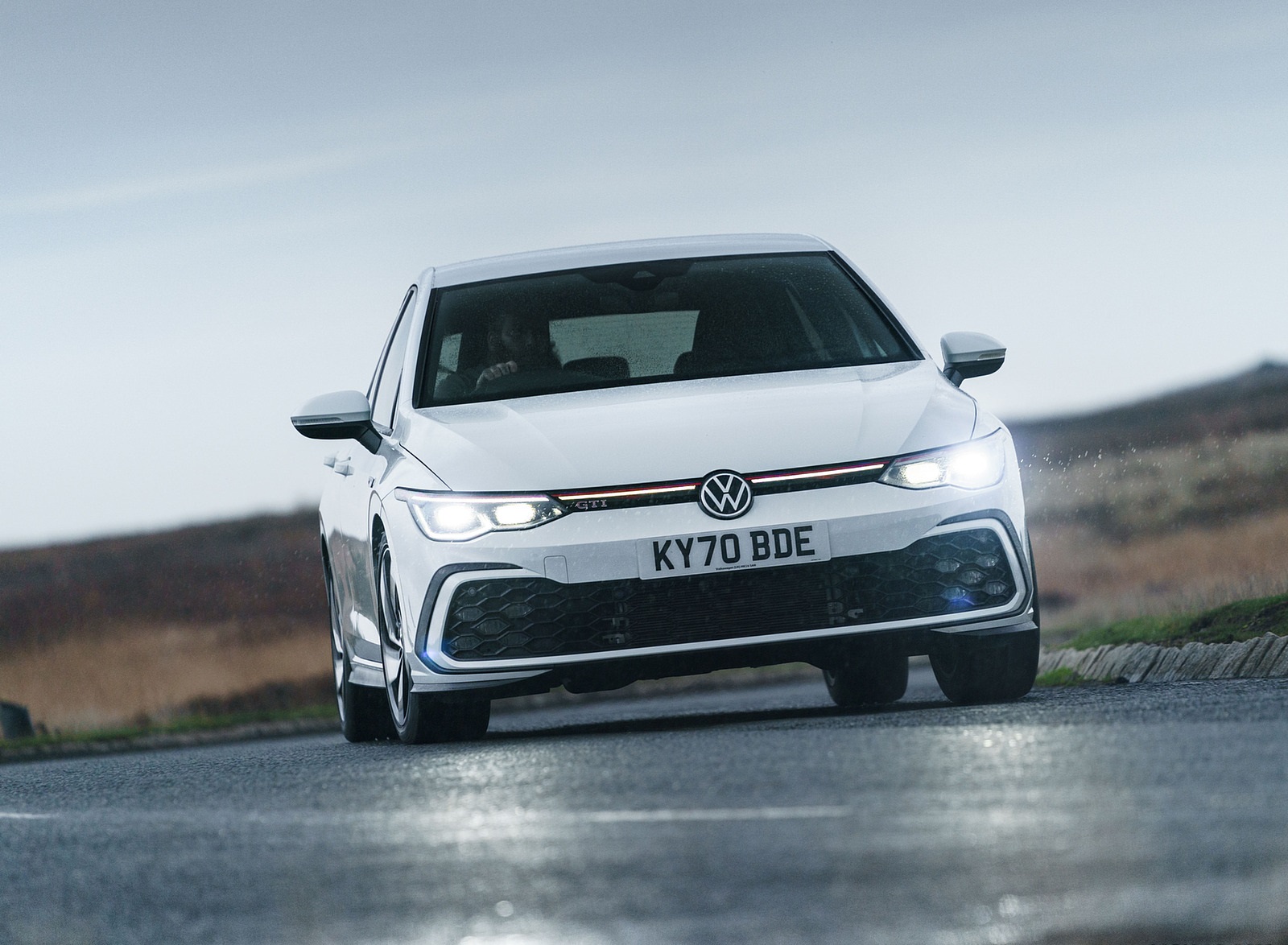 2021 Volkswagen Golf GTI (UK-Spec) Front Wallpapers (8)