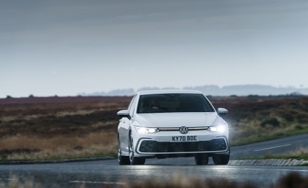 2021 Volkswagen Golf GTI (UK-Spec) Front Wallpapers  450x275 (18)