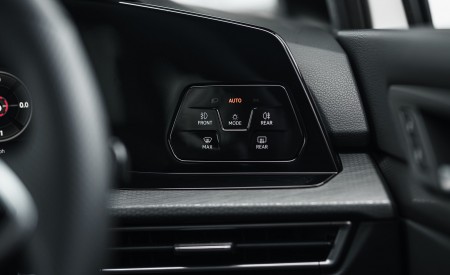2021 Volkswagen Golf GTI (UK-Spec) Interior Detail Wallpapers 450x275 (71)