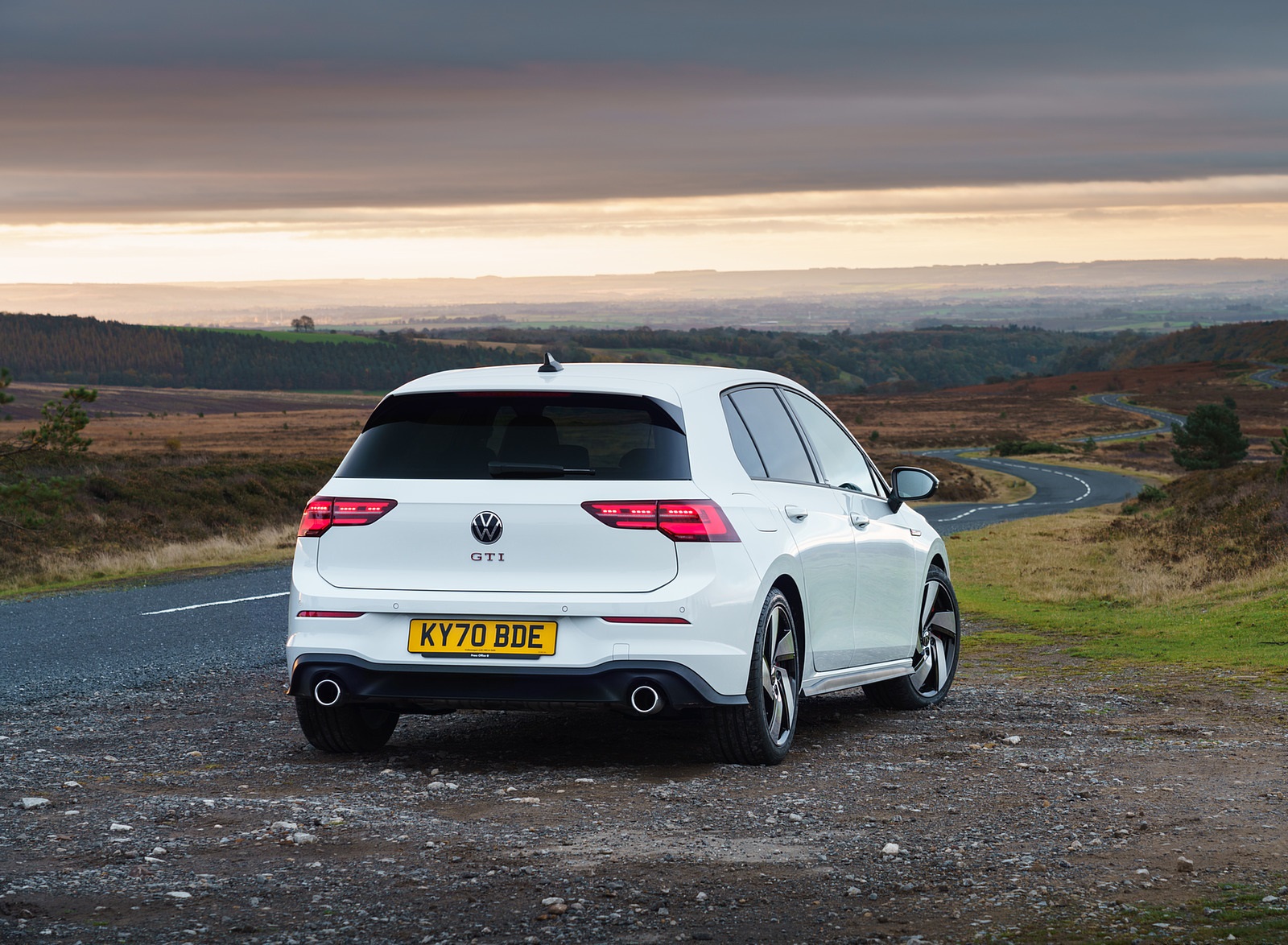 2021 Volkswagen Golf GTI (UK-Spec) Rear Wallpapers #37 of 95