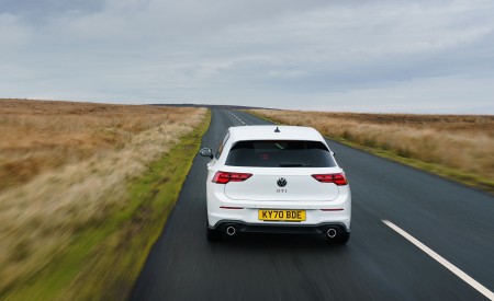 2021 Volkswagen Golf GTI (UK-Spec) Rear Wallpapers  450x275 (33)
