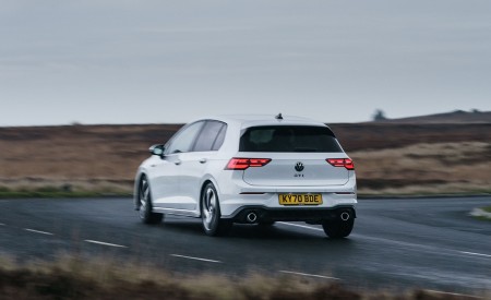 2021 Volkswagen Golf GTI (UK-Spec) Rear Wallpapers 450x275 (21)